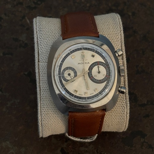 Mondia Chronograph